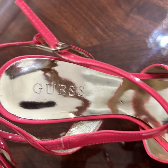 Very unique pink fence shoes - Picture 4 of 7